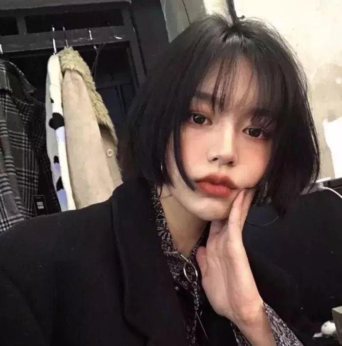 滑板女孩